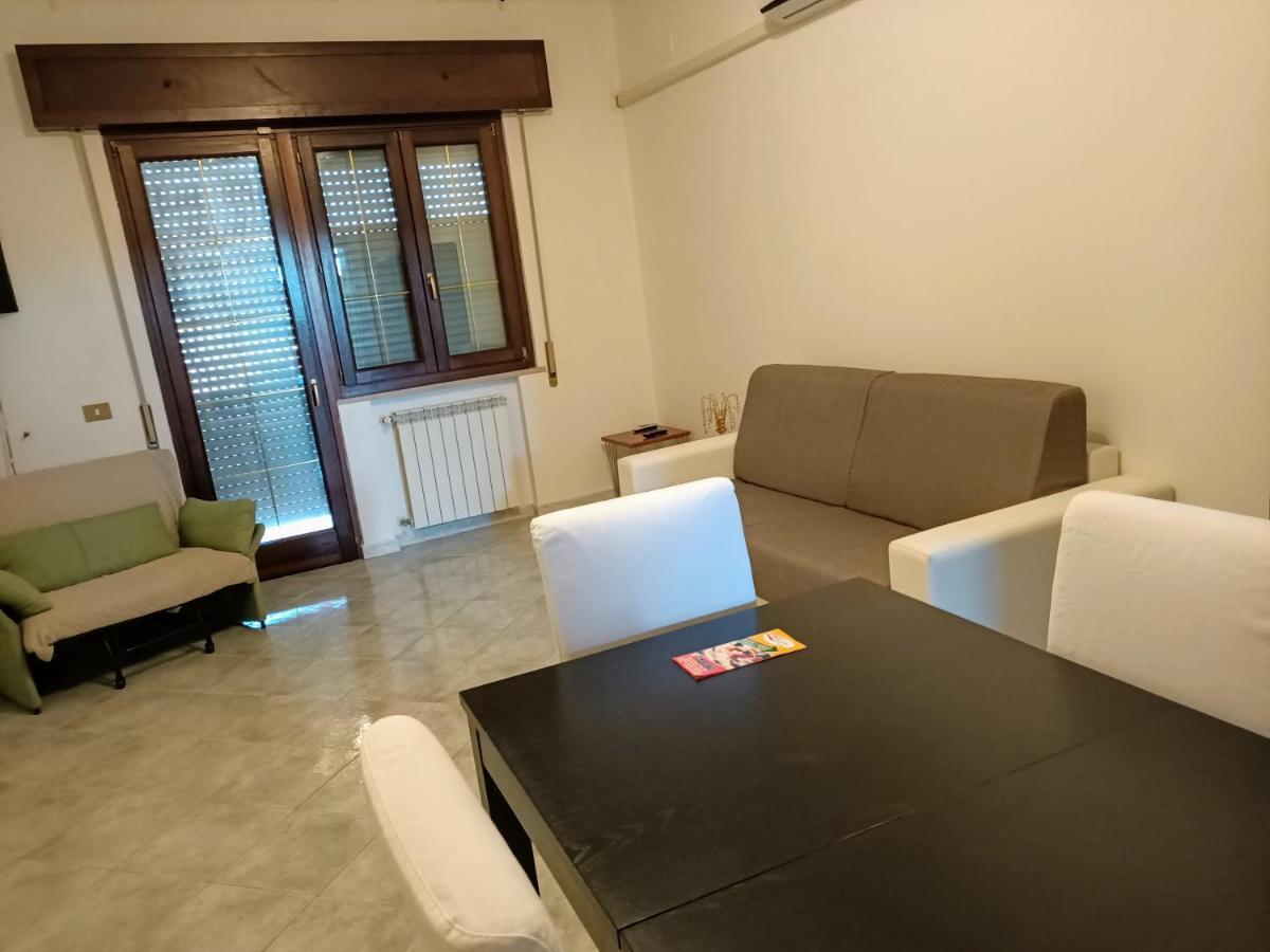Modular King Suite - Intera Suite Vicino Aeroporto E Fiera Di Roma Fiumicino Exterior photo