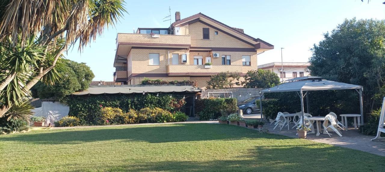 Modular King Suite - Intera Suite Vicino Aeroporto E Fiera Di Roma Fiumicino Exterior photo
